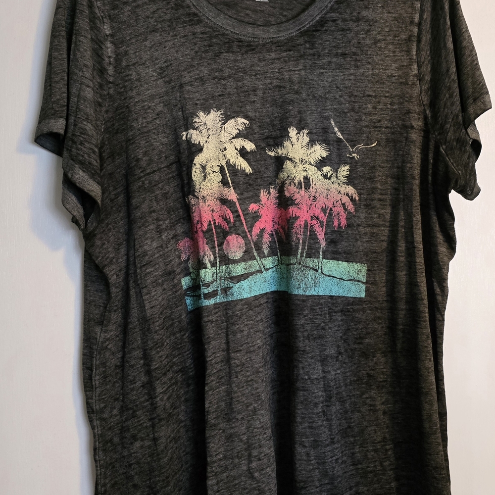 Graphic Palm Tree T-Shirt